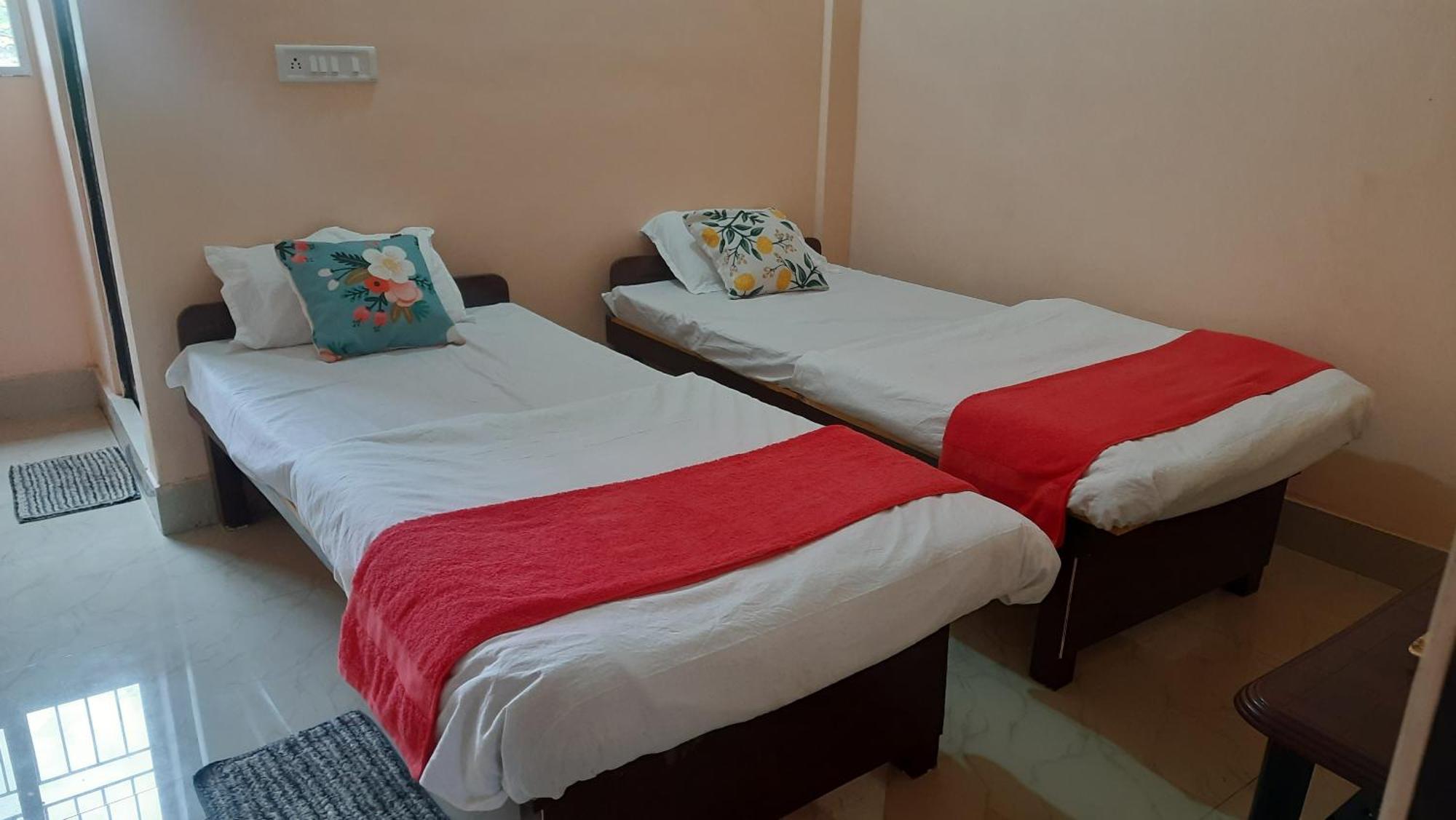 Maddy'S Guest House กูวาฮาติ ภายนอก รูปภาพ
